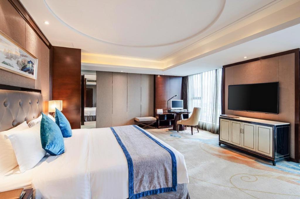 Chengdu Rising Butterfly Hotel Exterior foto